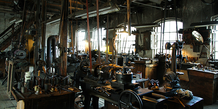 Fabrikslokalen på Hyltens industrimuseum i Gnosjö en Konferensaktiviteter kultur och inspiration på Hestraviken hotell i Småland