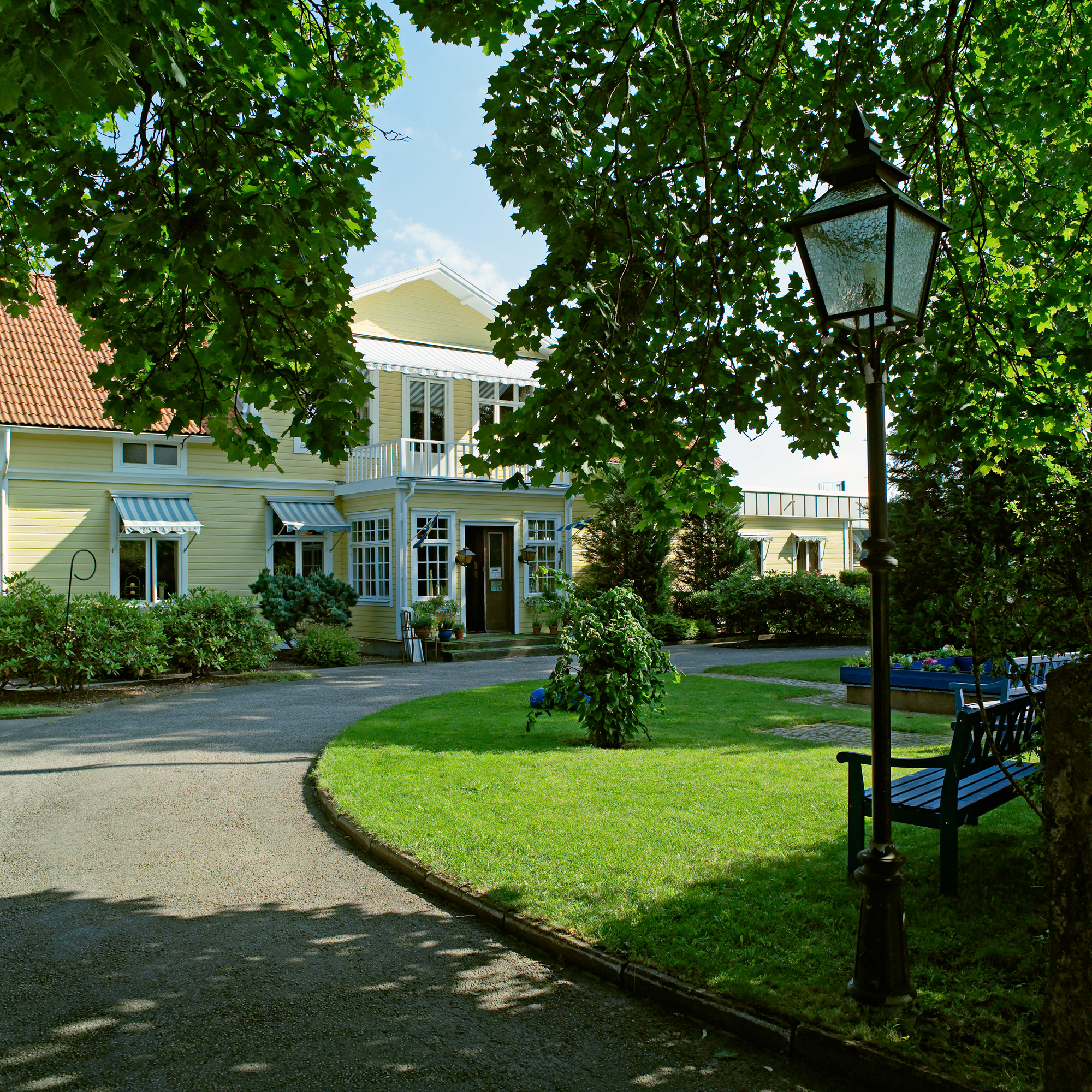 Vacker sommarbild på Hestravikens restaurang- Hestraviken hotell och spa vid Isaberg i Småland